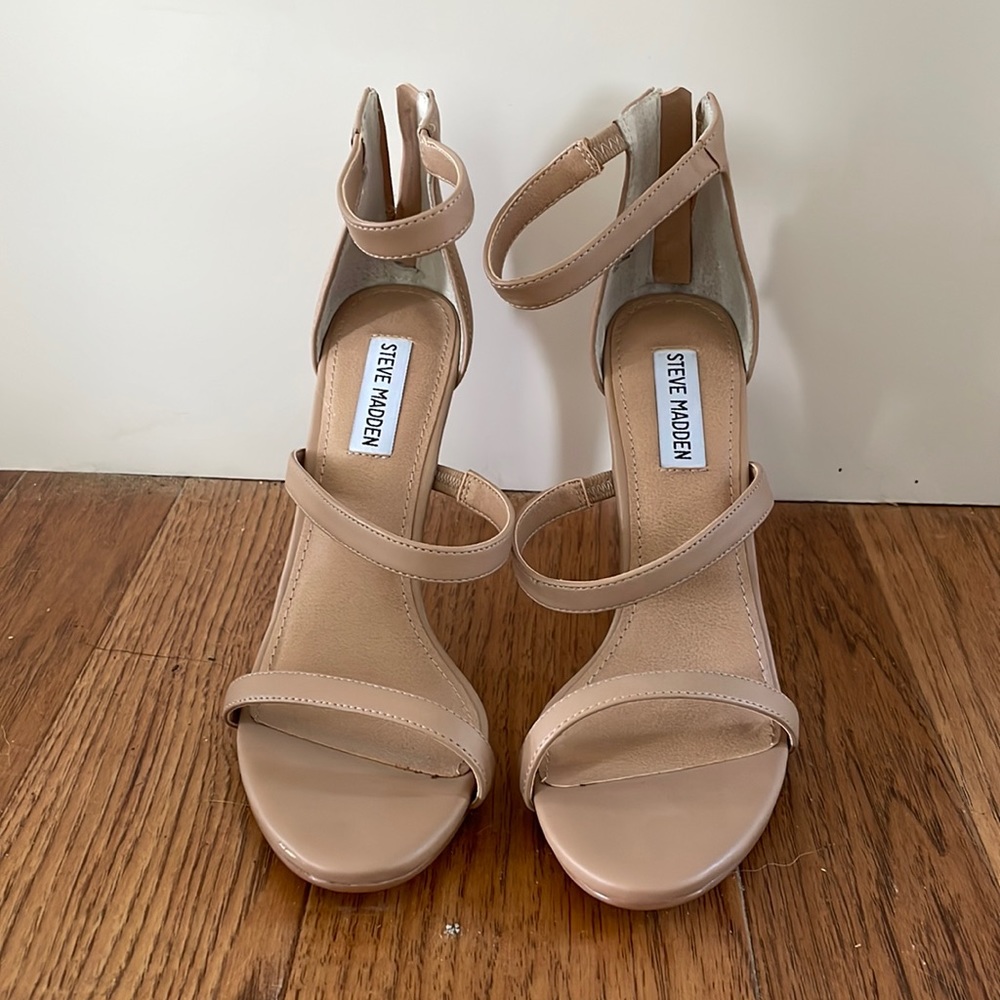 Steve Madden nude heels